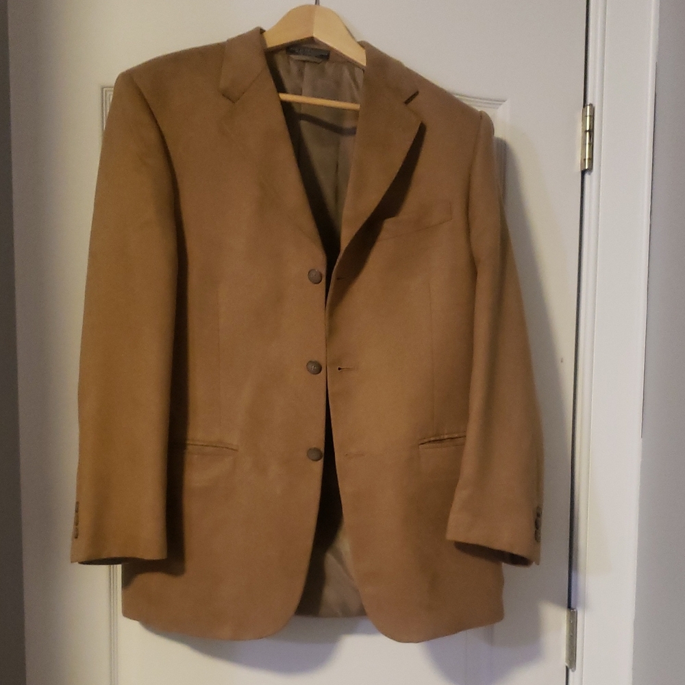 Classic Men's Tan Blazer